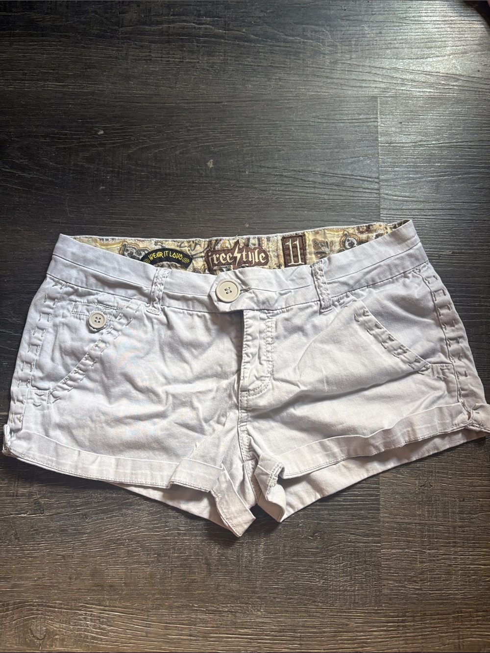 Freestyle Women’s Light Gray High-Waist Casual Shorts